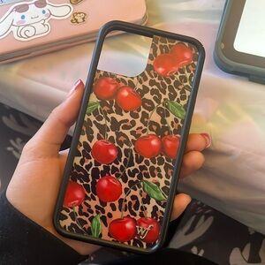 Wildflower Iphone13 case